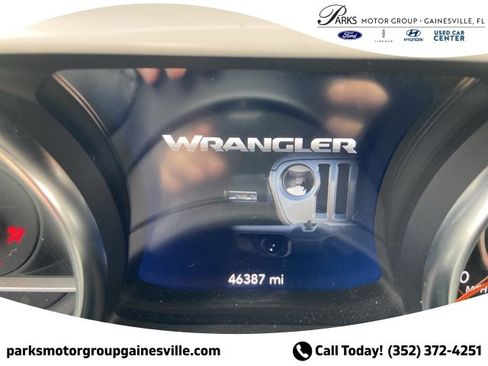 Used 2021 Jeep Wrangler Unlimited Islander image 21