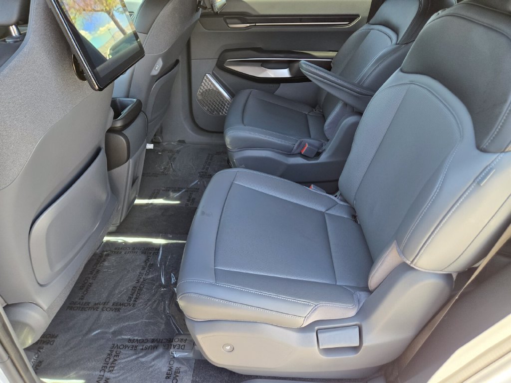 Used 2026 Kia EV9 Light RWD image 12