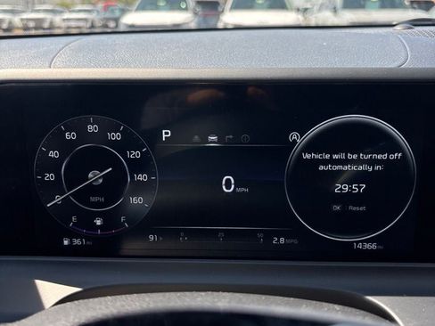 Used 2024 Kia Seltos EX AWD/4WD image 14