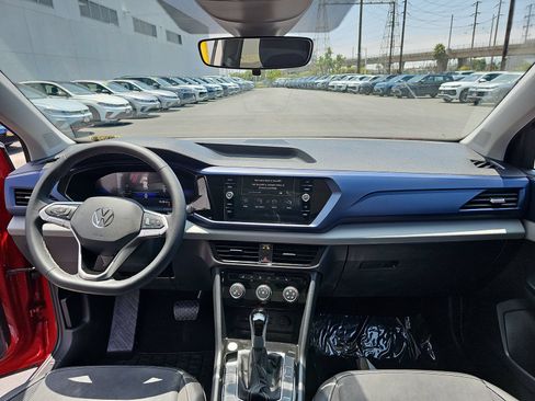 Used 2023 Volkswagen Taos SE FWD image 12