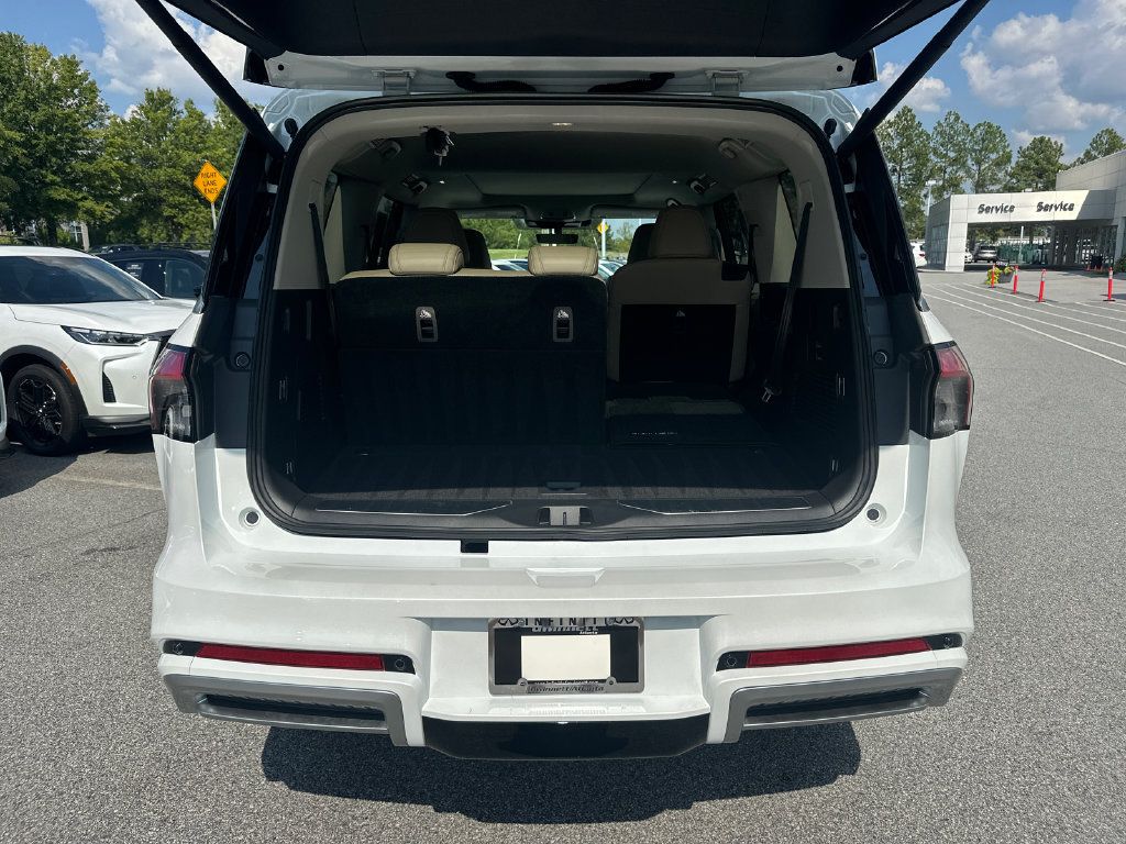 Used 2026 INFINITI QX80 Pure RWD image 15