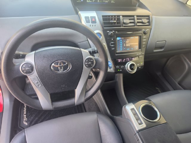 Used 2012 Toyota Prius V Five FWD image 23