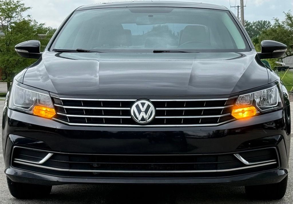 Used 2019 Volkswagen Passat 2.0T Wolfsburg w/ Wheels & Sunroof Package FWD image 9