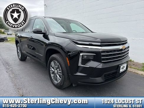 Used 2026 Chevrolet Traverse LT AWD/4WD image 6
