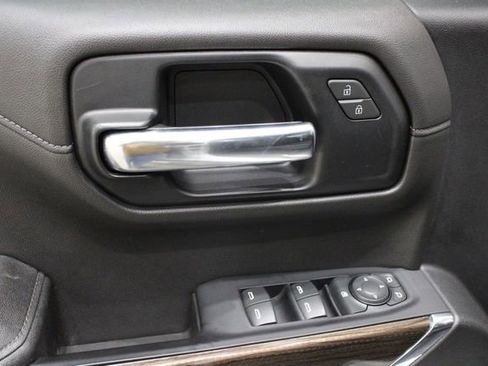 Used 2019 Chevrolet Silverado 1500 LT w/ All-Star Edition image 16