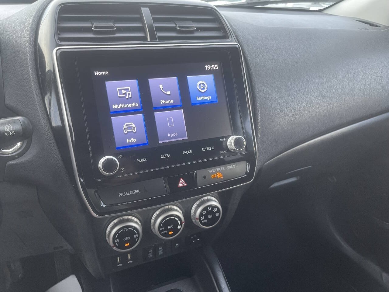 Used 2020 Mitsubishi Outlander Sport SE FWD image 17
