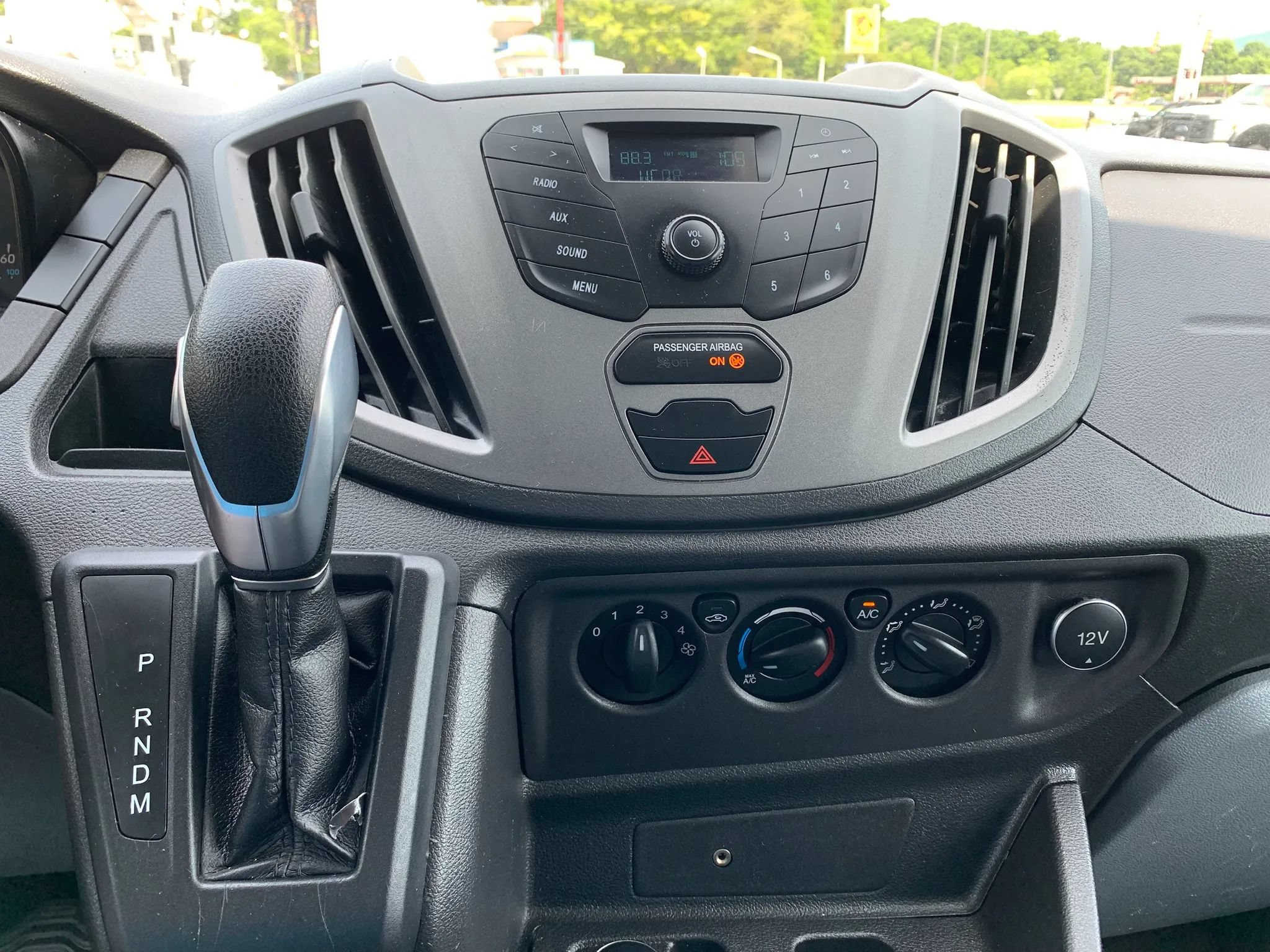 Used 2019 Ford Transit 350 148 Low Roof RWD image 15