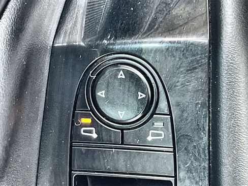 Used 2023 MAZDA MAZDA3 s image 15