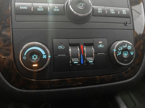 Used 2013 Chevrolet Impala LT w/ LT Sunroof Package image 20