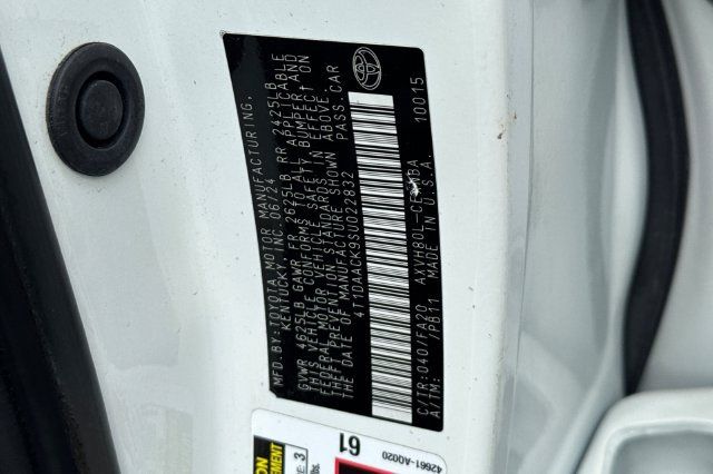 Used 2025 Toyota Camry LE FWD image 30