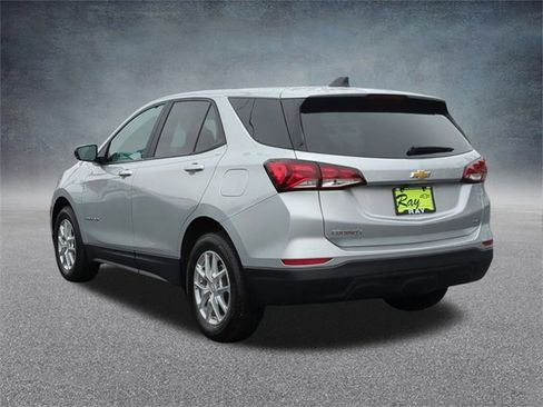 Certified 2022 Chevrolet Equinox LS w/ LS Convenience Package image 7