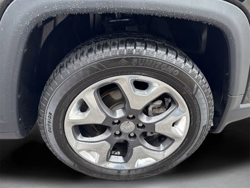 Used 2019 Jeep Compass Limited image 26