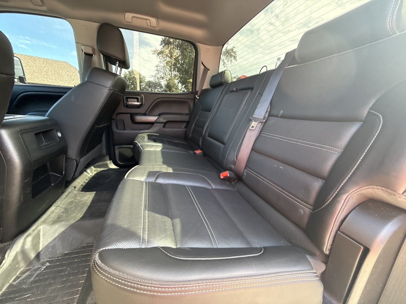 Used 2018 GMC Sierra 2500 Denali w/ Duramax Plus Package AWD/4WD image 23