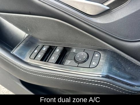Used 2024 Nissan Rogue SV w/ SV Premium Package FWD image 8