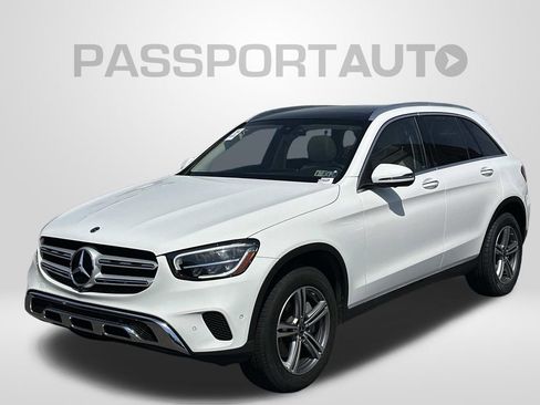 Used 2021 Mercedes-Benz GLC 300 4MATIC w/ Premium Package image 1