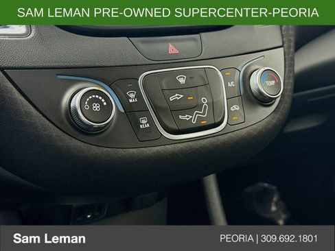 Used 2017 Chevrolet Malibu LT image 15