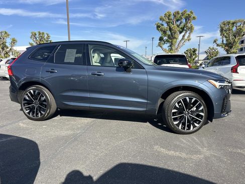 Certified 2026 Volvo XC60 B5 Ultra w/ Protection Package Premier image 4