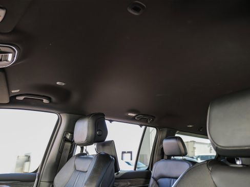 Used 2022 Jeep Wagoneer Series III w/ Convenience Group I image 30