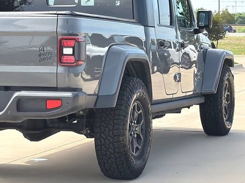 Used 2021 Jeep Gladiator Overland AWD/4WD image 7
