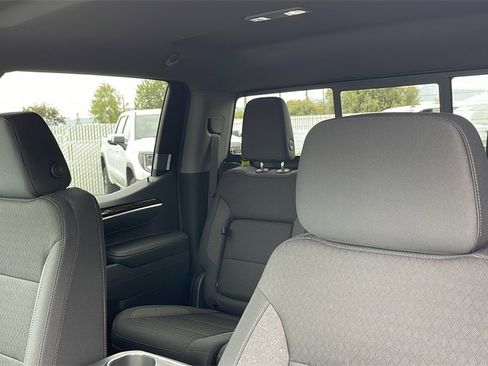 New 2026 GMC Sierra 1500 Elevation image 12