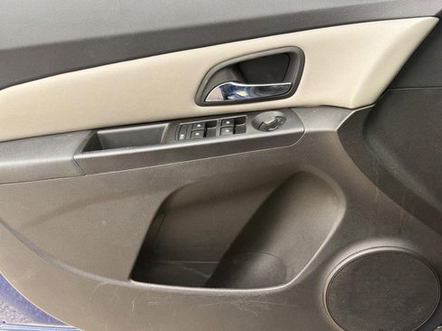 Used 2012 Chevrolet Cruze LS w/ Connectivity Package image 25