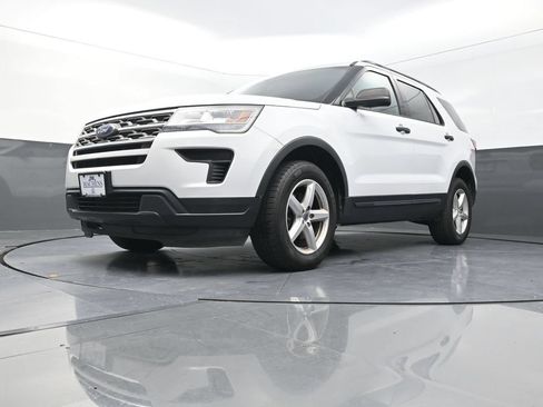 Used 2018 Ford Explorer 4WD w/ Class II Trailer Tow Package image 25