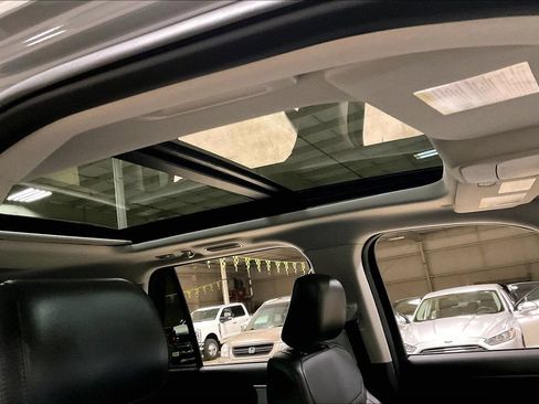 Certified 2025 Ford Expedition Active AWD/4WD image 21