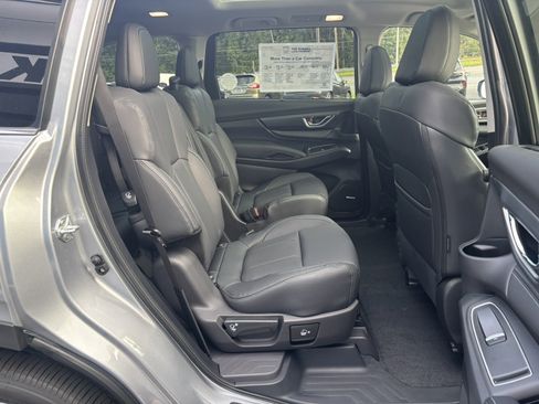 New 2025 Subaru Ascent Limited image 44