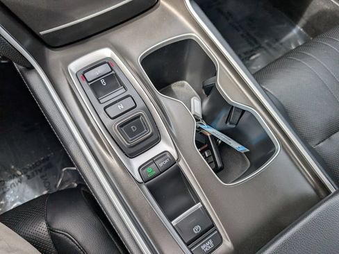 Used 2018 Honda Accord Touring image 21