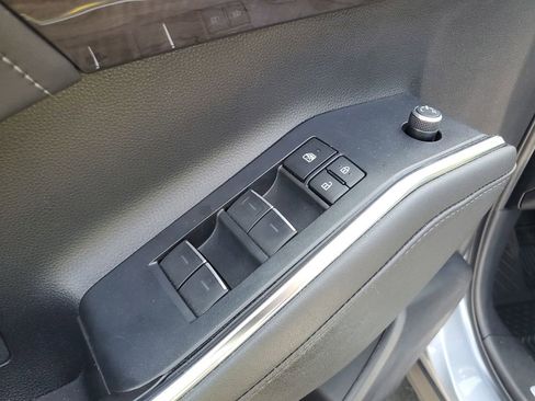 Used 2022 Toyota Highlander Limited AWD/4WD image 14