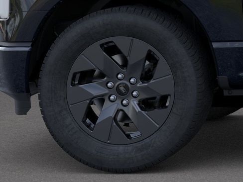 New 2025 Ford F150 Lightning Flash AWD/4WD image 19