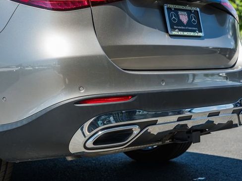 Used 2024 Mercedes-Benz GLC 300 4MATIC image 9