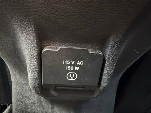 Used 2015 Jeep Cherokee Latitude w/ Comfort/Convenience Group AWD/4WD image 20