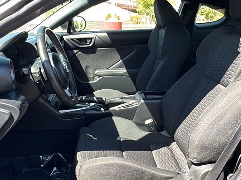 Used 2022 Toyota GR86 RWD image 23