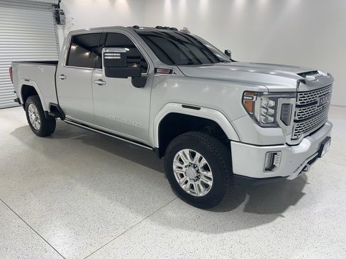 Used 2022 GMC Sierra 2500 Denali image 6