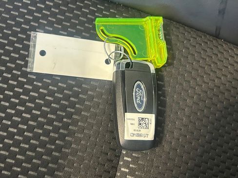 Used 2025 Ford Escape ST-Line w/ Equipment Group 301A image 44