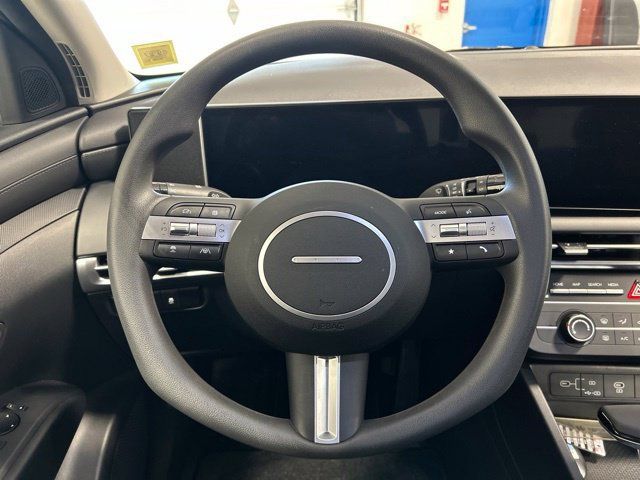 Used 2026 Hyundai Tucson SE AWD/4WD image 14