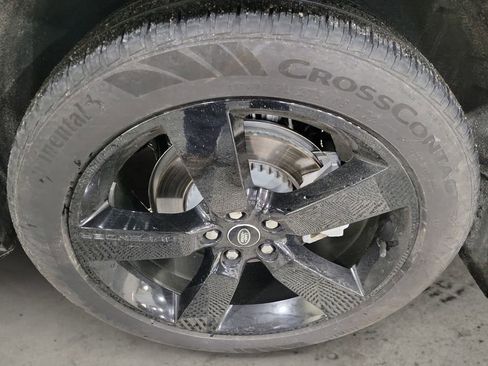 Used 2023 Land Rover Defender 110 75th Limited Edition image 10