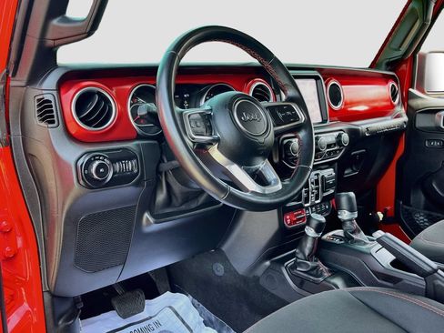 Used 2021 Jeep Wrangler Unlimited Rubicon AWD/4WD image 9