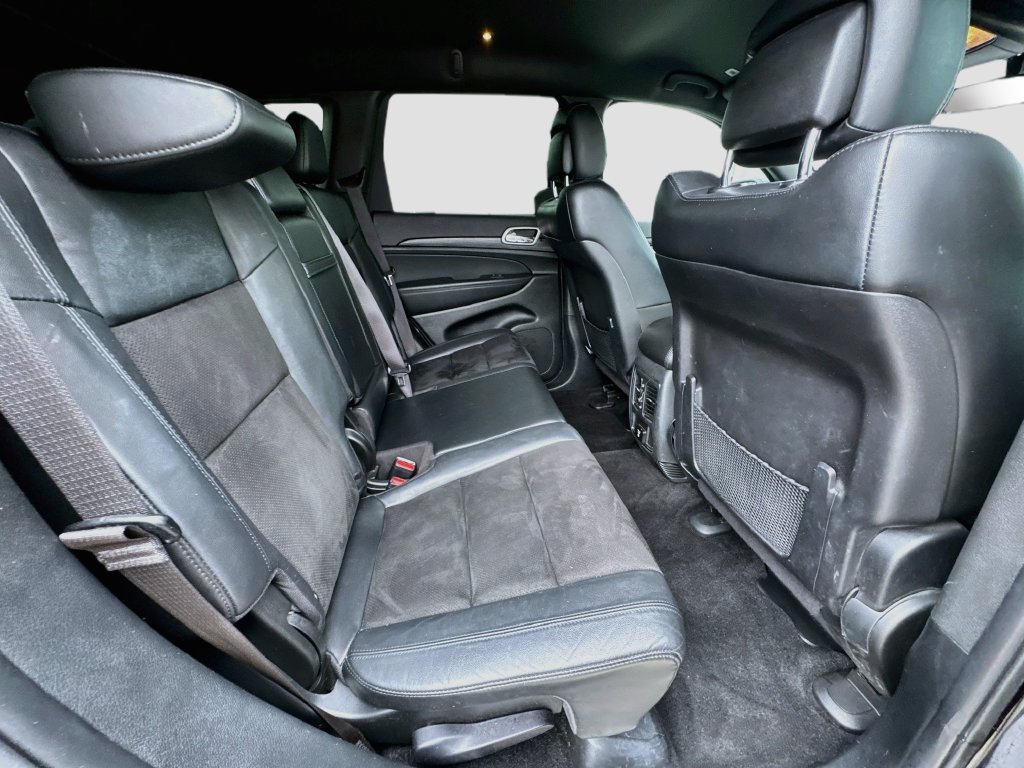 Used 2021 Jeep Grand Cherokee Laredo X AWD/4WD image 29
