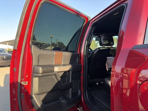 Used 2015 Ford F150 Platinum w/ Technology Package AWD/4WD image 11