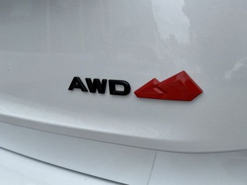 Used 2026 Nissan Rogue SV image 9