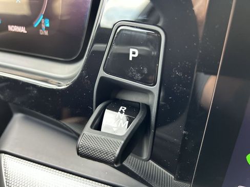 Certified 2025 Porsche Cayenne image 15