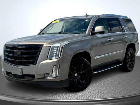 Used 2018 Cadillac Escalade 2WD image 1