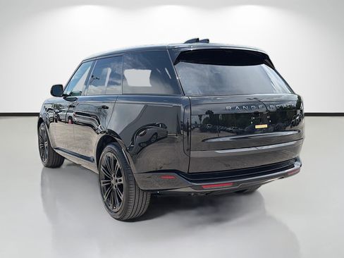 New 2026 Land Rover Range Rover SE AWD/4WD image 3