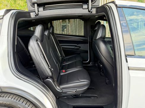 Used 2023 Tesla Model X AWD/4WD image 26