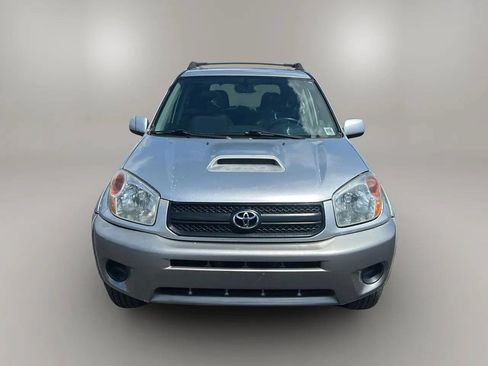 Used 2004 Toyota RAV4 2WD image 2