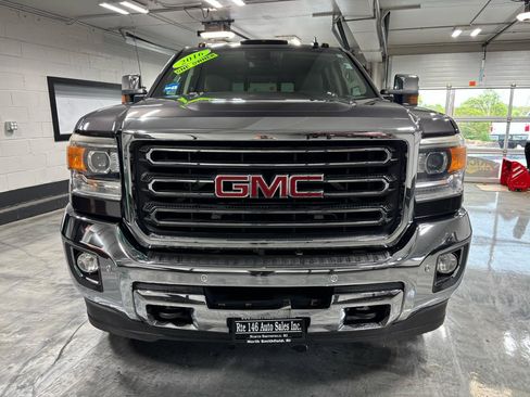 Used 2016 GMC Sierra 2500 SLT w/ Duramax Plus Package AWD/4WD image 3