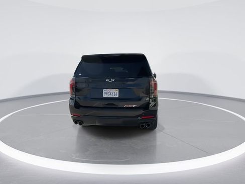 Used 2025 Chevrolet Suburban RST image 7