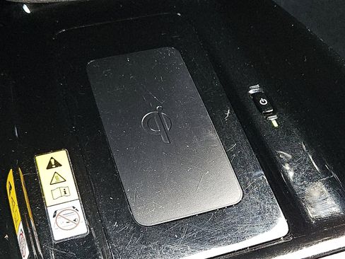 Used 2022 Toyota Prius Prime XLE image 16